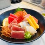 Best Chirashi Bowl in Los Angeles, CA